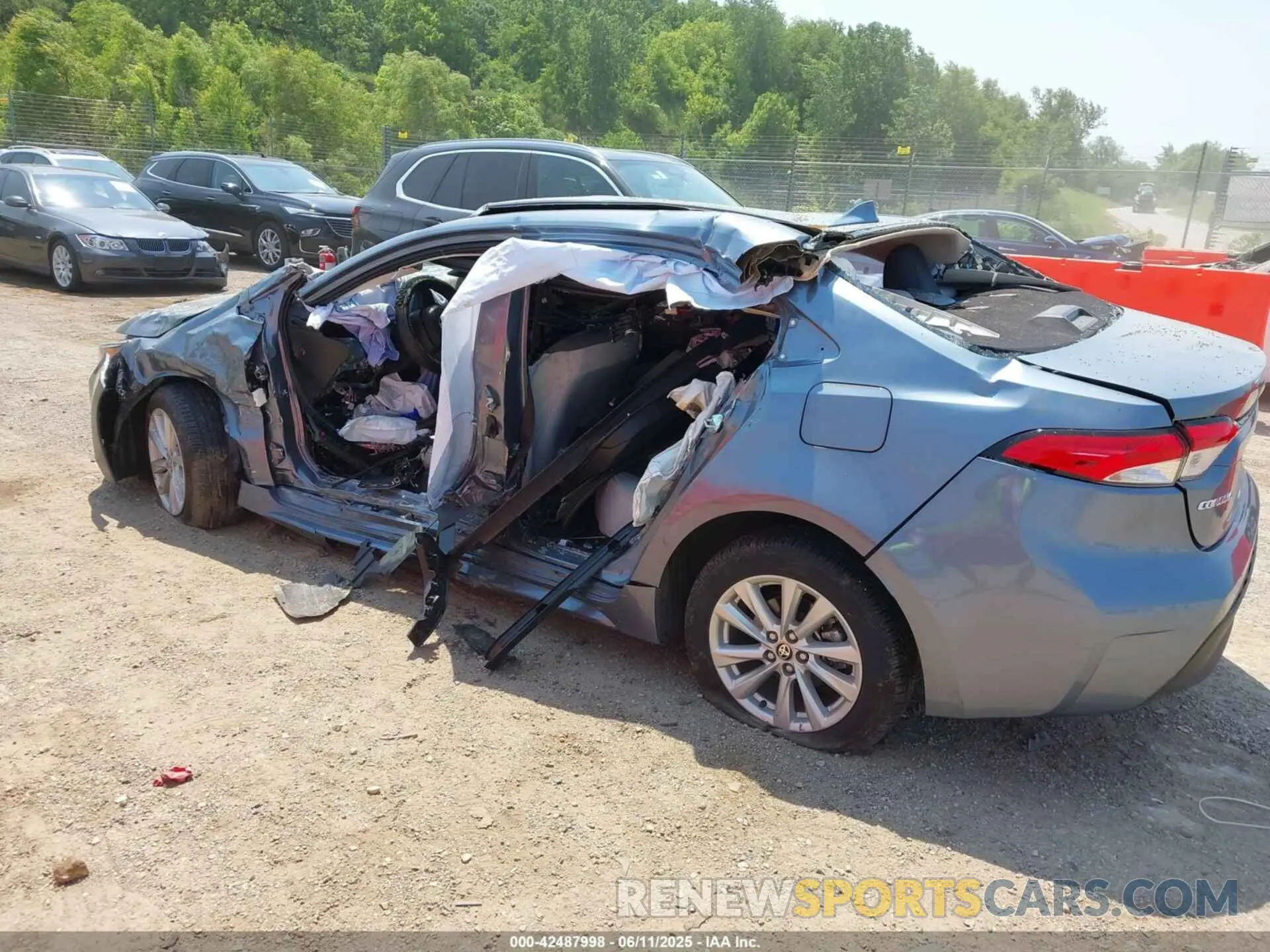 3 Photograph of a damaged car 5YFB4MDE9RP213378 TOYOTA COROLLA 2024