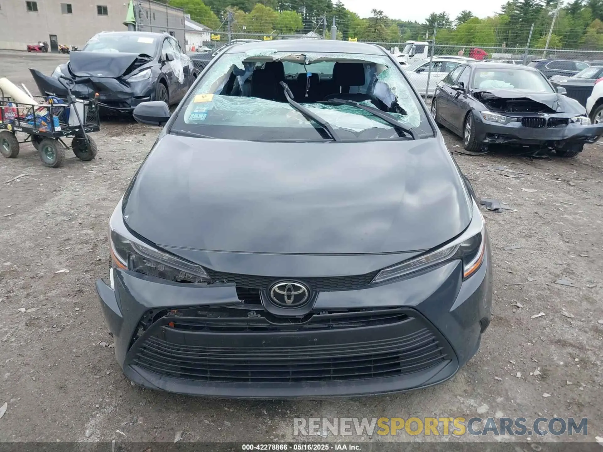 11 Photograph of a damaged car 5YFB4MDEXRP119283 TOYOTA COROLLA 2024