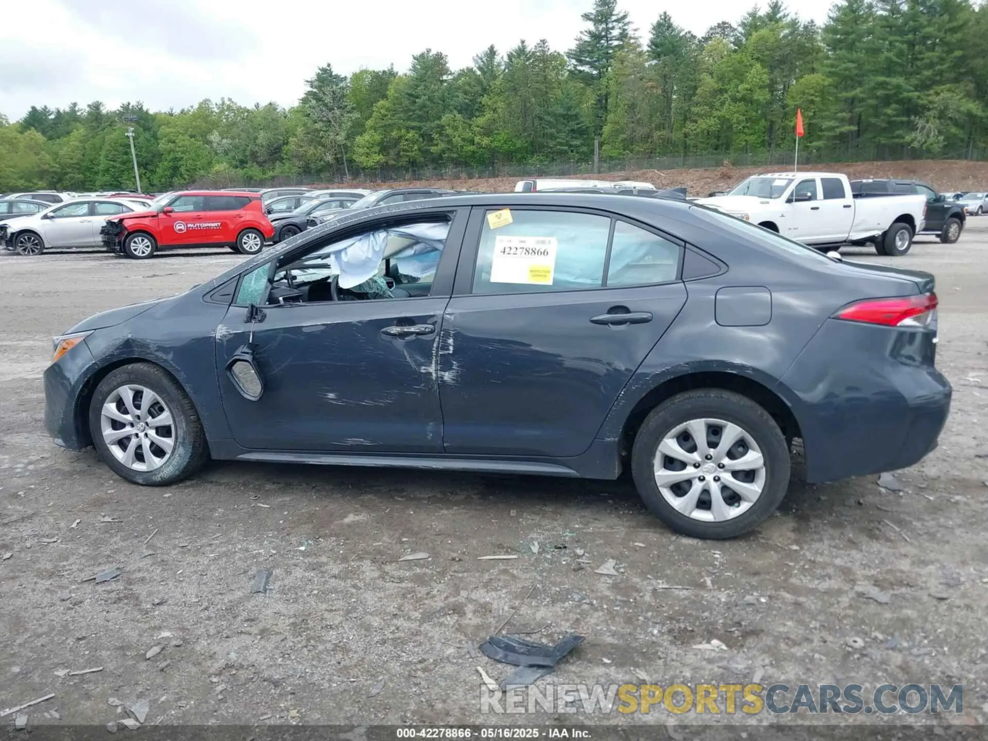 13 Photograph of a damaged car 5YFB4MDEXRP119283 TOYOTA COROLLA 2024
