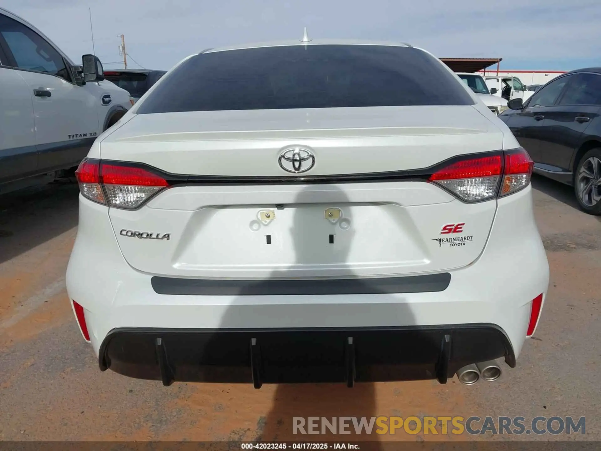 16 Photograph of a damaged car 5YFP4MCE8RP187685 TOYOTA COROLLA 2024