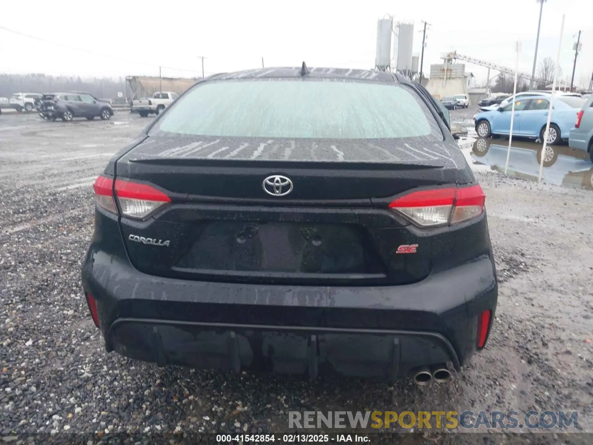 15 Photograph of a damaged car 5YFS4MCE0RP188825 TOYOTA COROLLA 2024