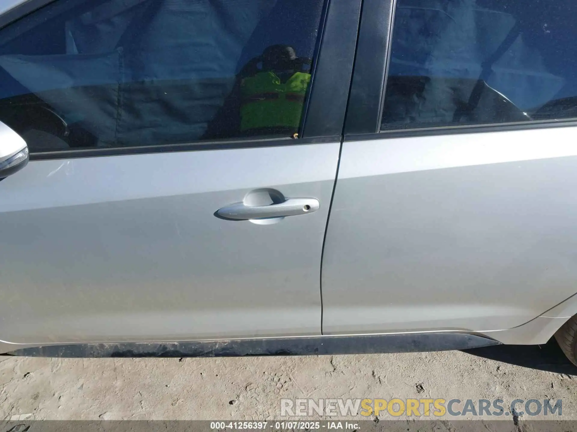 14 Photograph of a damaged car 5YFS4MCE0RP205302 TOYOTA COROLLA 2024