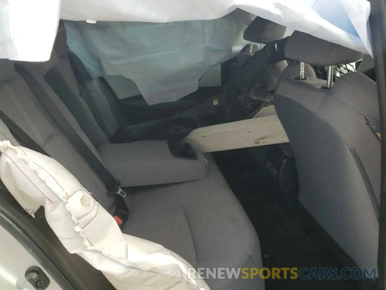 10 Photograph of a damaged car 5YFS4MCE1RP206281 TOYOTA COROLLA 2024
