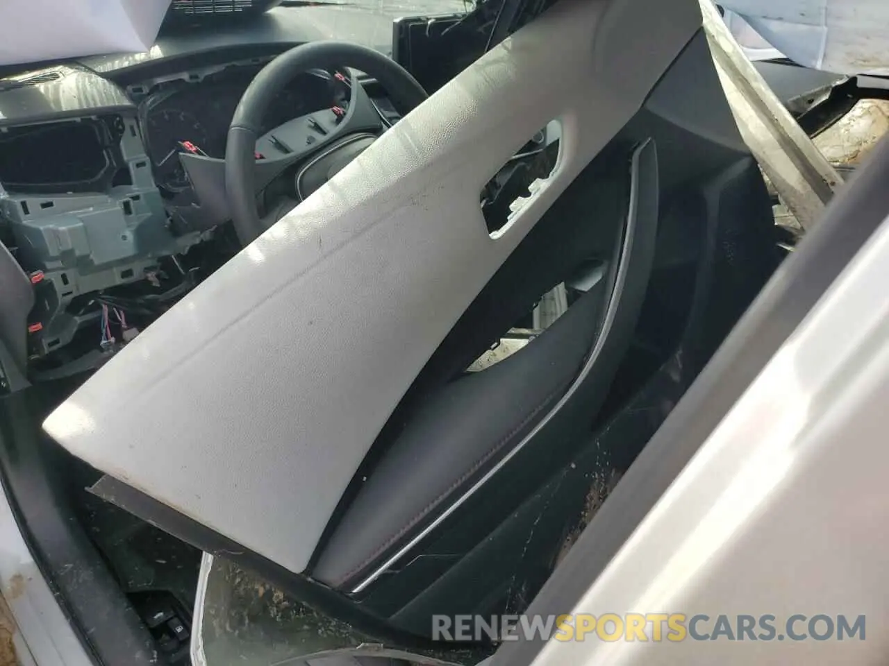8 Photograph of a damaged car 5YFS4MCE1RP206281 TOYOTA COROLLA 2024