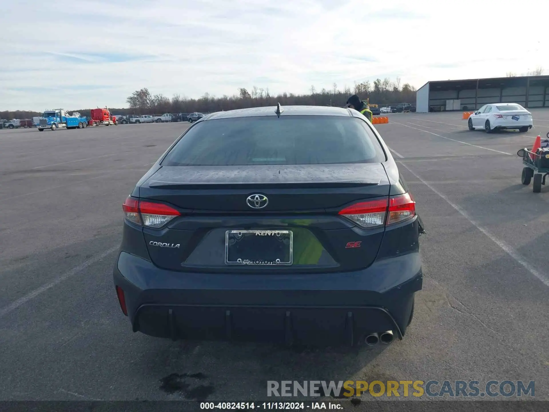 17 Photograph of a damaged car 5YFS4MCE2RP186266 TOYOTA COROLLA 2024