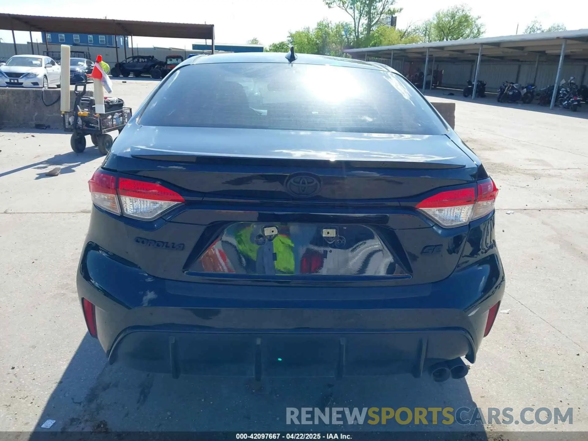 16 Photograph of a damaged car 5YFS4MCE3RP192903 TOYOTA COROLLA 2024