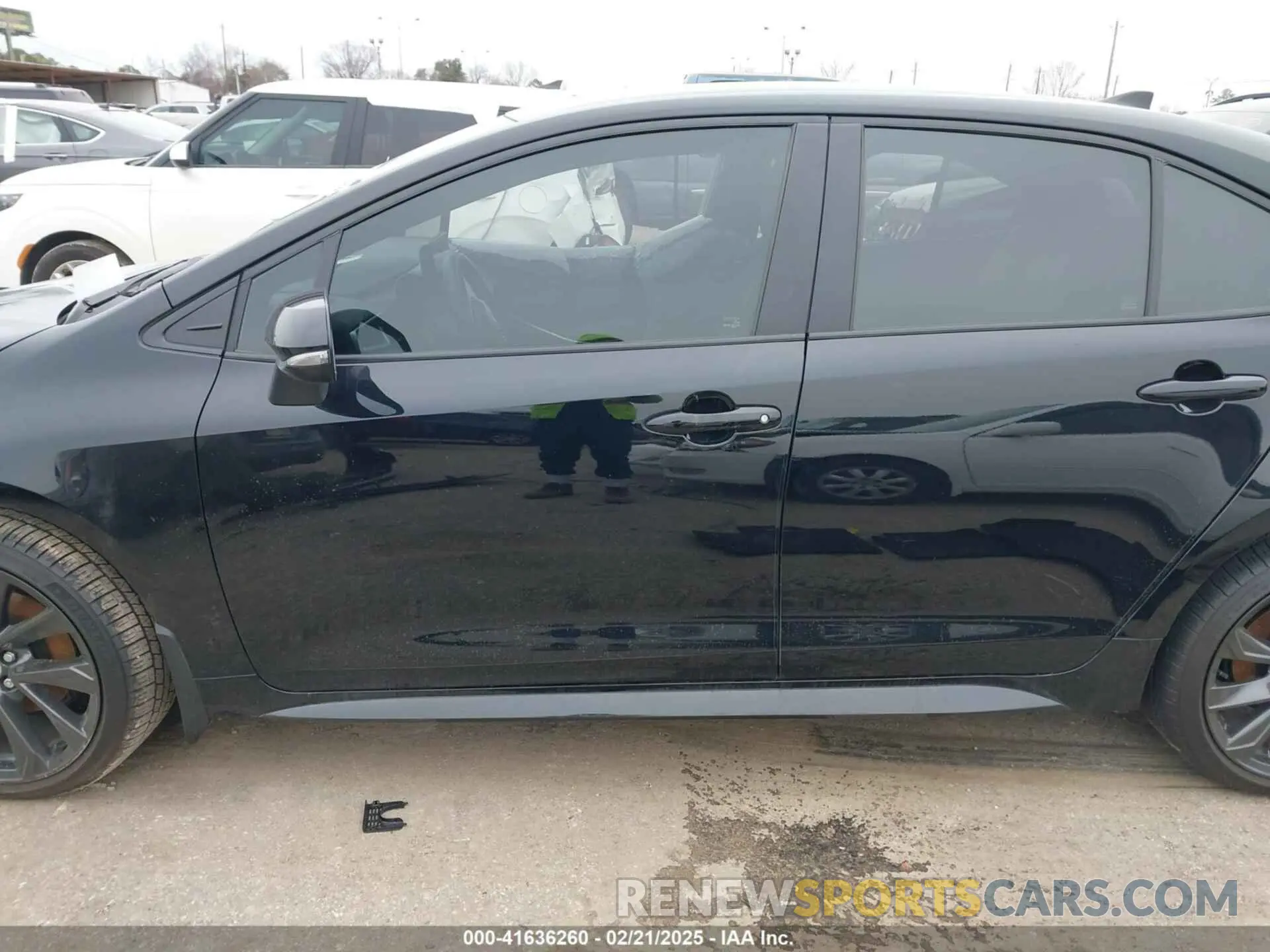 13 Photograph of a damaged car 5YFS4MCE3RP210249 TOYOTA COROLLA 2024