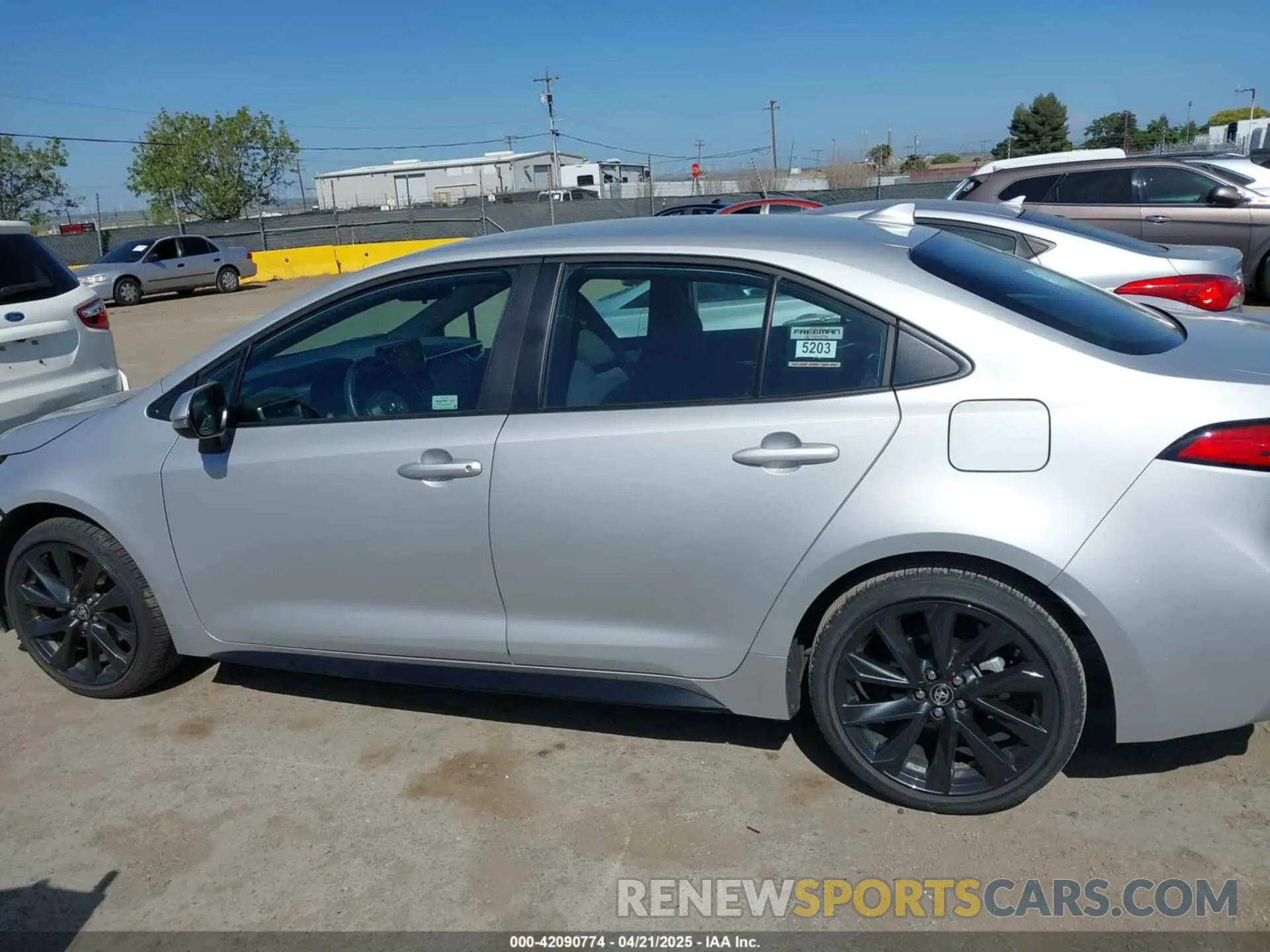15 Фотография поврежденного автомобиля 5YFS4MCE4RP177083 TOYOTA COROLLA 2024