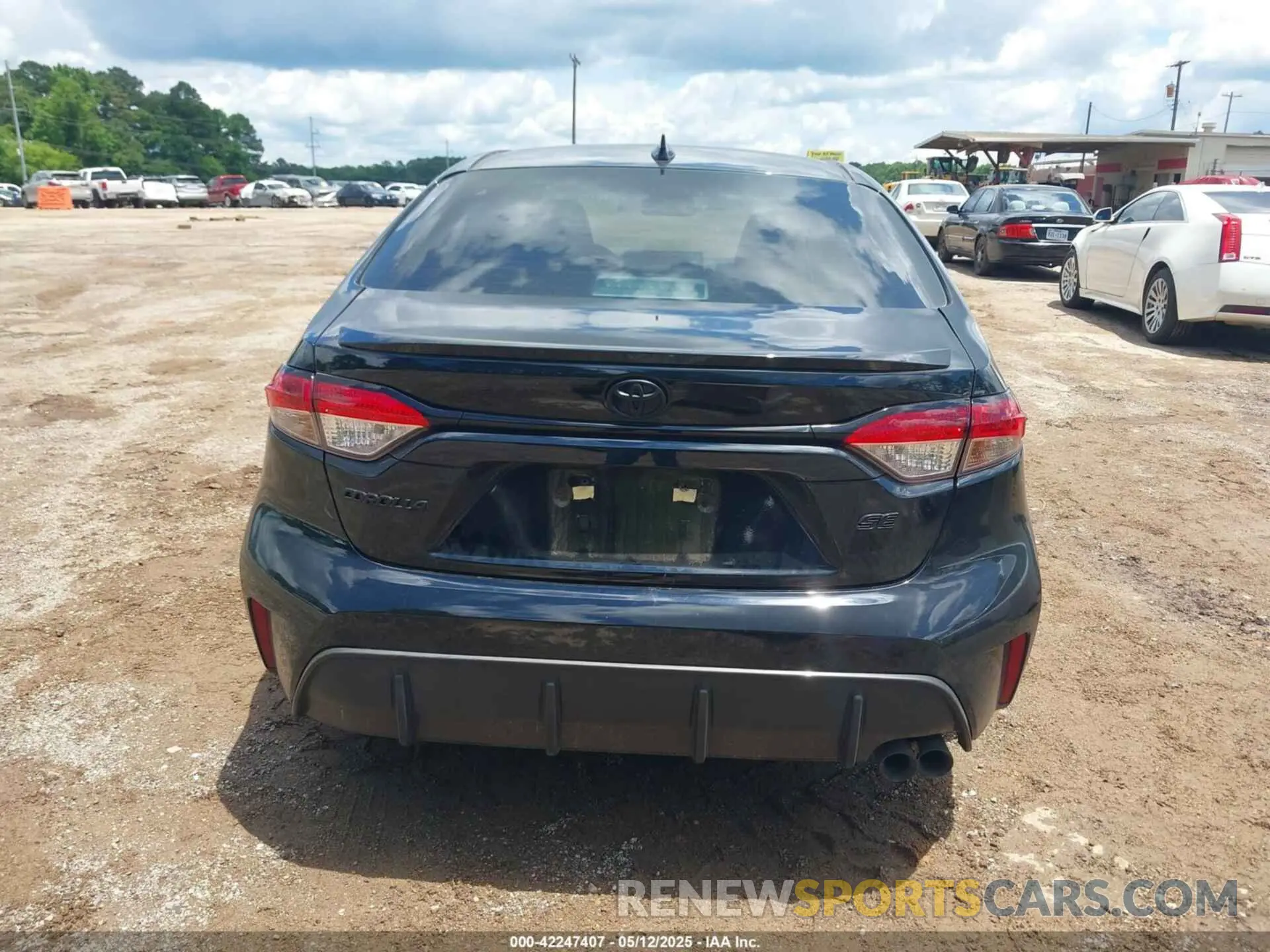 16 Photograph of a damaged car 5YFS4MCE6RP182317 TOYOTA COROLLA 2024