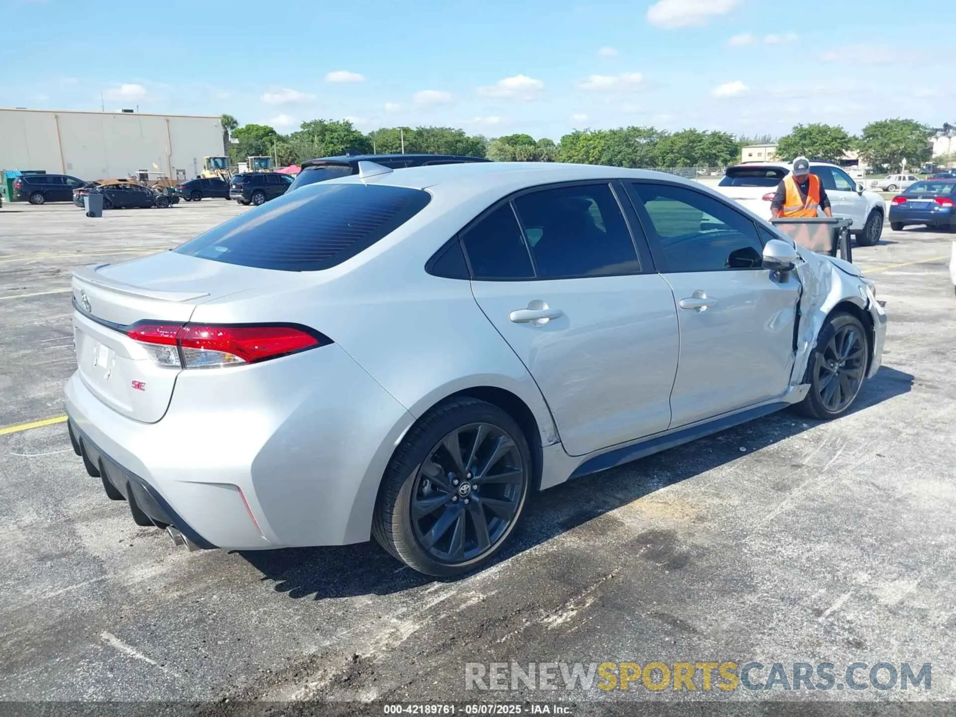 4 Фотография поврежденного автомобиля 5YFS4MCE6RP203392 TOYOTA COROLLA 2024