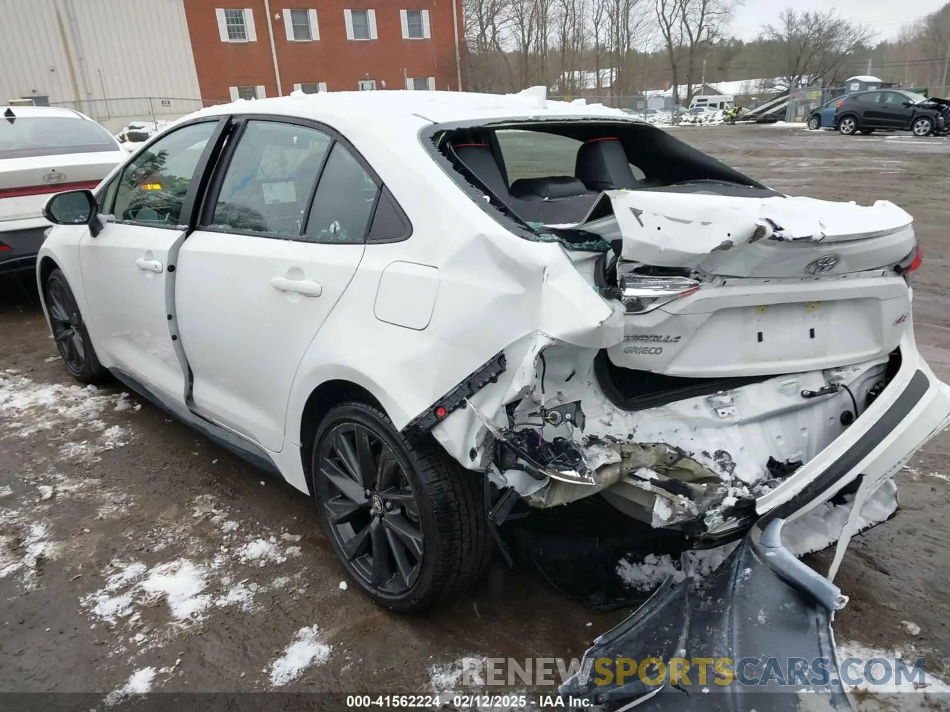 3 Фотография поврежденного автомобиля 5YFS4MCEXRP210054 TOYOTA COROLLA 2024