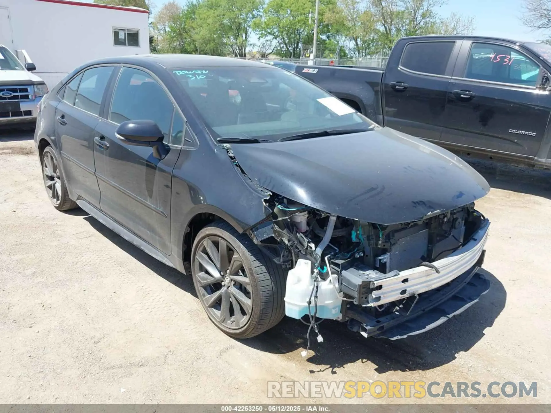 1 Photograph of a damaged car 5YFT4MCE1RP184528 TOYOTA COROLLA 2024
