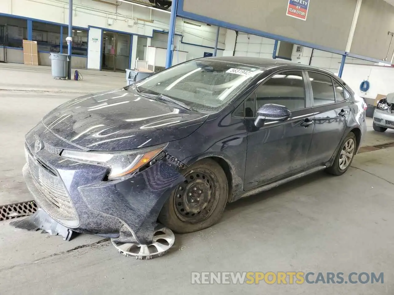 1 Фотография поврежденного автомобиля JTDB4MEE0RJ016196 TOYOTA COROLLA 2024