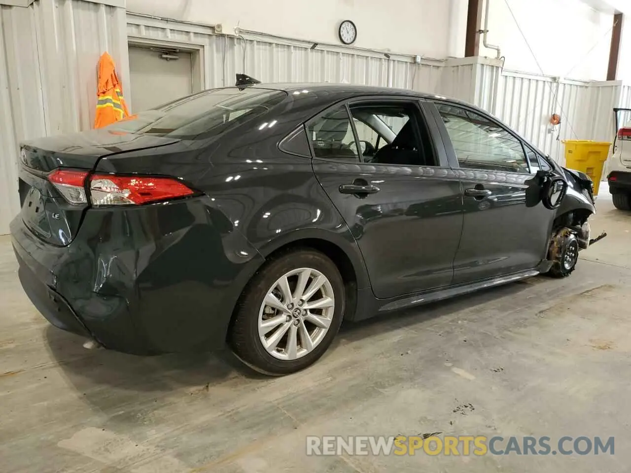 3 Фотография поврежденного автомобиля JTDB4MEEXR3021653 TOYOTA COROLLA 2024