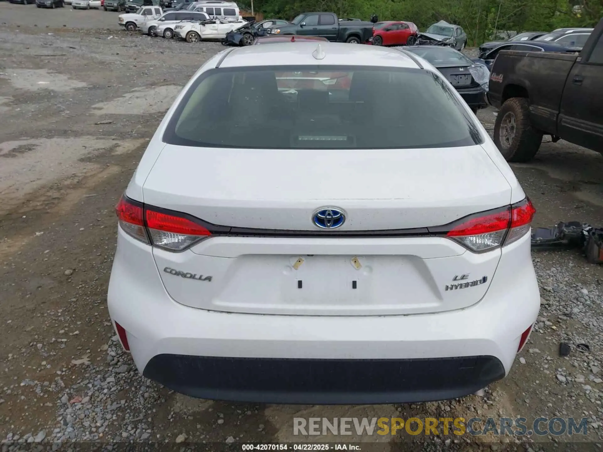 17 Фотография поврежденного автомобиля JTDBCMFE0R3042867 TOYOTA COROLLA 2024
