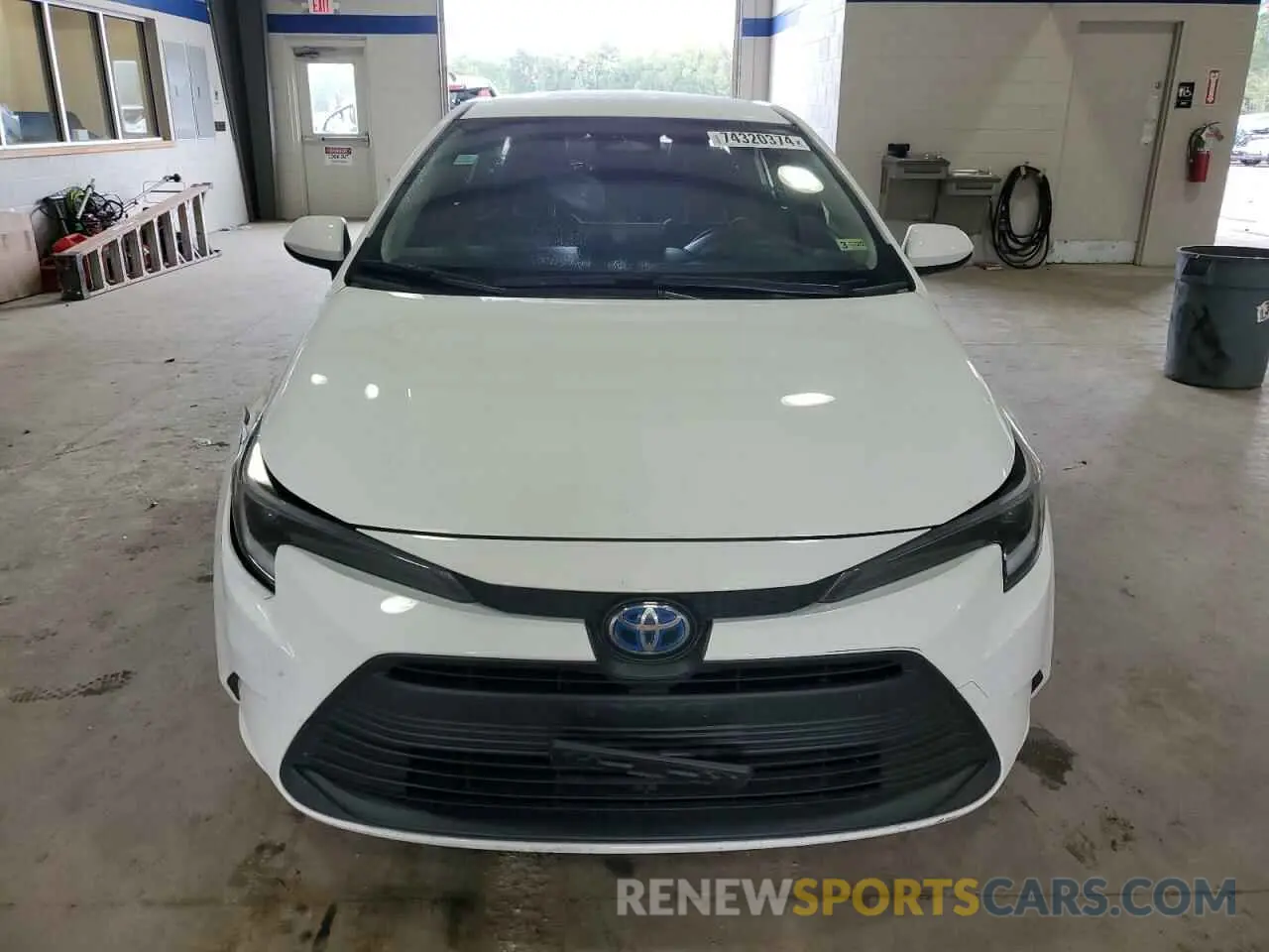 5 Photograph of a damaged car JTDBCMFE0R3046708 TOYOTA COROLLA 2024