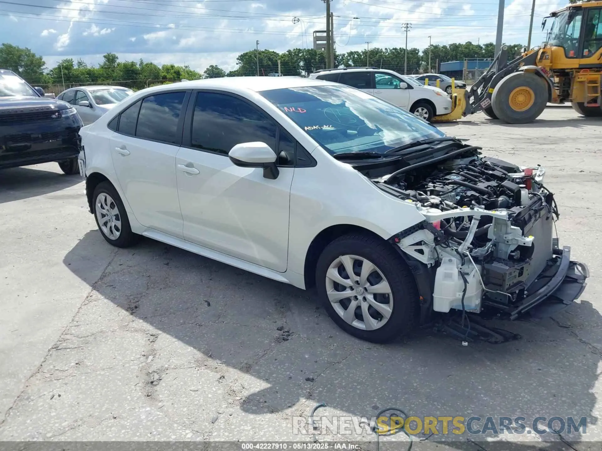 1 Фотография поврежденного автомобиля JTDBCMFE0RJ031783 TOYOTA COROLLA 2024
