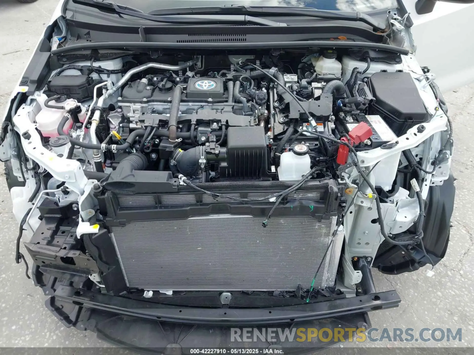 10 Фотография поврежденного автомобиля JTDBCMFE0RJ031783 TOYOTA COROLLA 2024