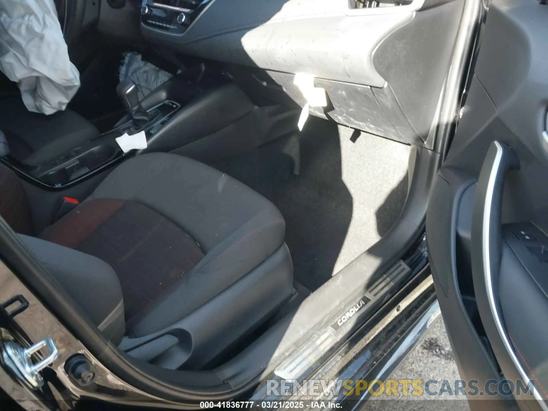 5 Photograph of a damaged car JTDBCMFE1R3043963 TOYOTA COROLLA 2024