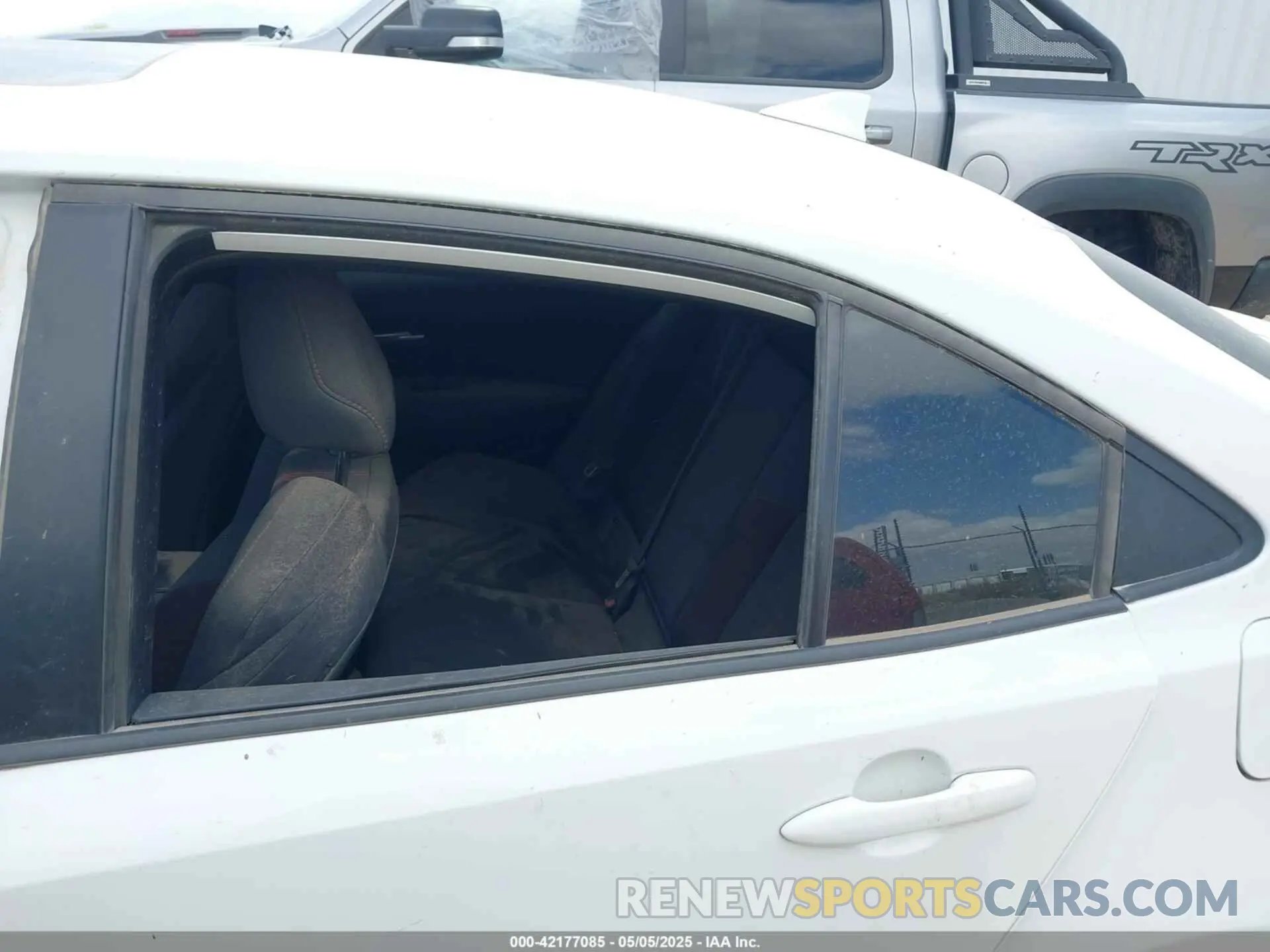 16 Фотография поврежденного автомобиля JTDBCMFE1R3046409 TOYOTA COROLLA 2024