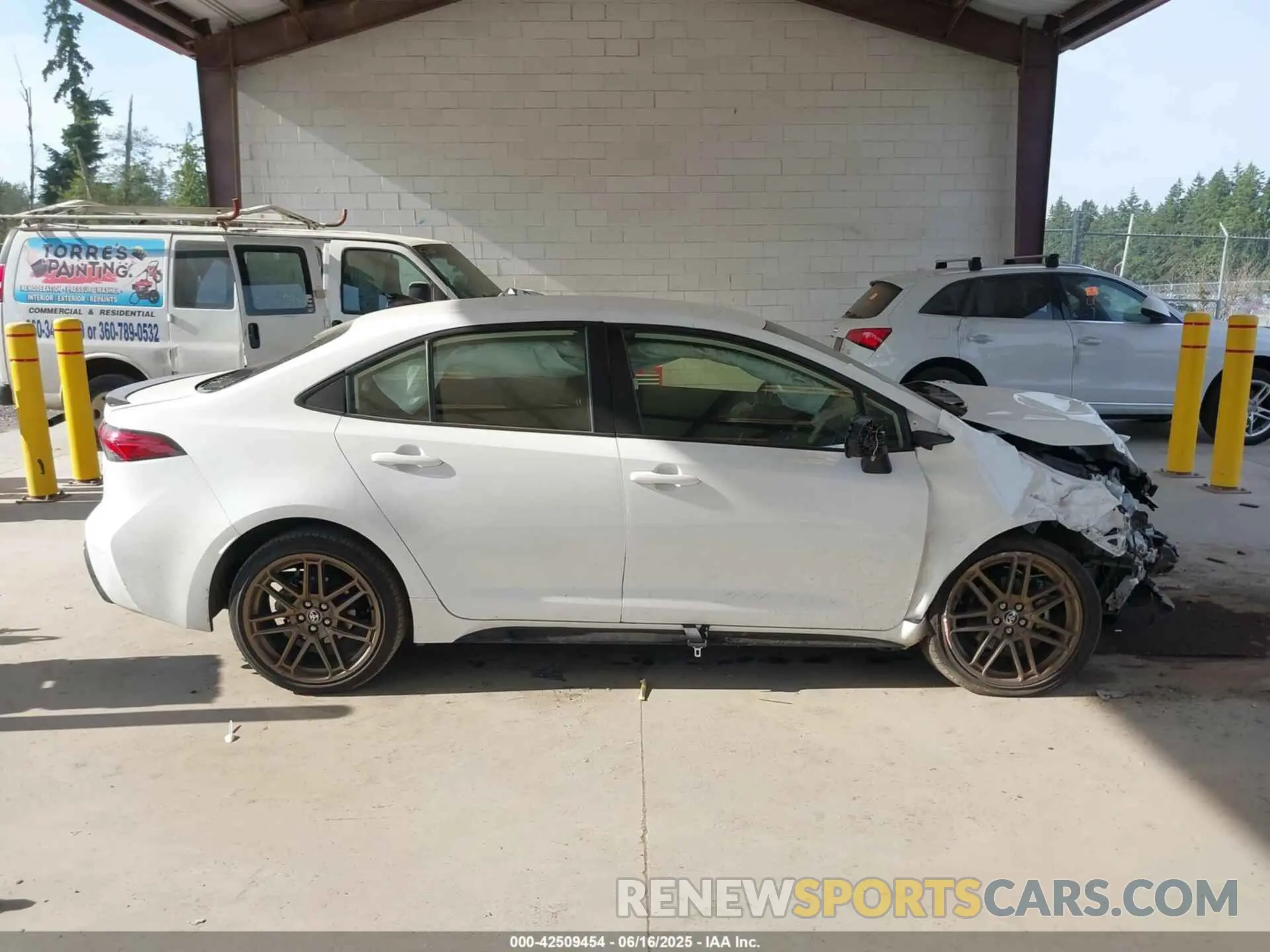 14 Фотография поврежденного автомобиля JTDBCMFE1R3049990 TOYOTA COROLLA 2024
