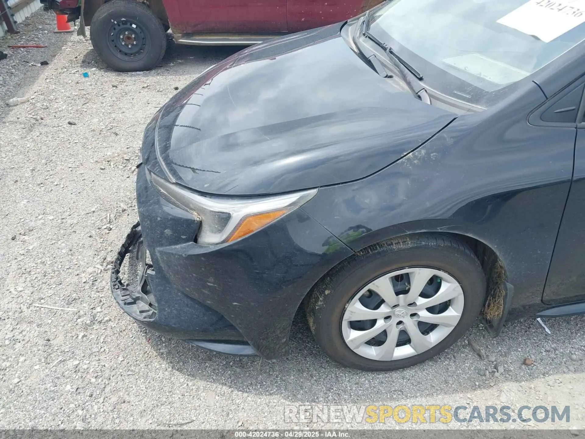 18 Photograph of a damaged car JTDBCMFE2R3033281 TOYOTA COROLLA 2024
