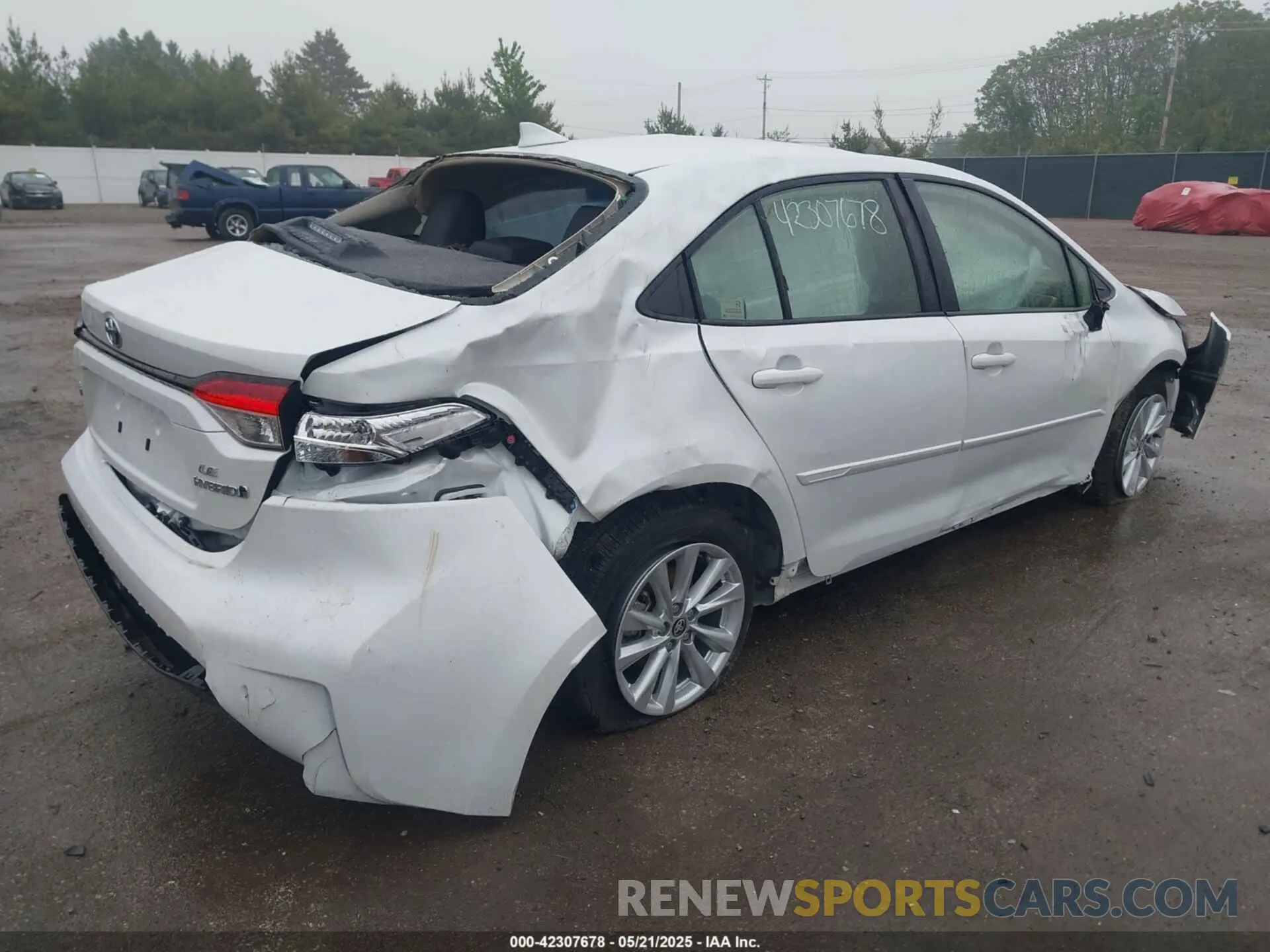 4 Фотография поврежденного автомобиля JTDBCMFE2R3063316 TOYOTA COROLLA 2024