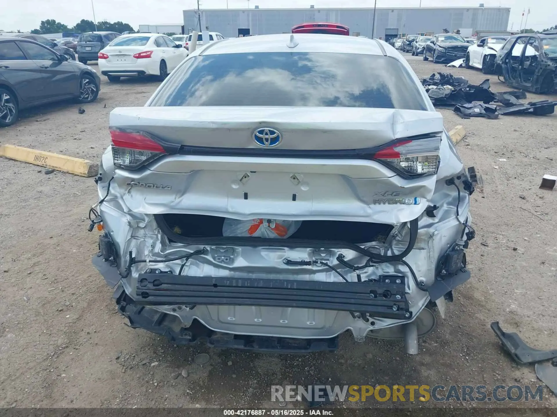 17 Фотография поврежденного автомобиля JTDBCMFE3R3037615 TOYOTA COROLLA 2024