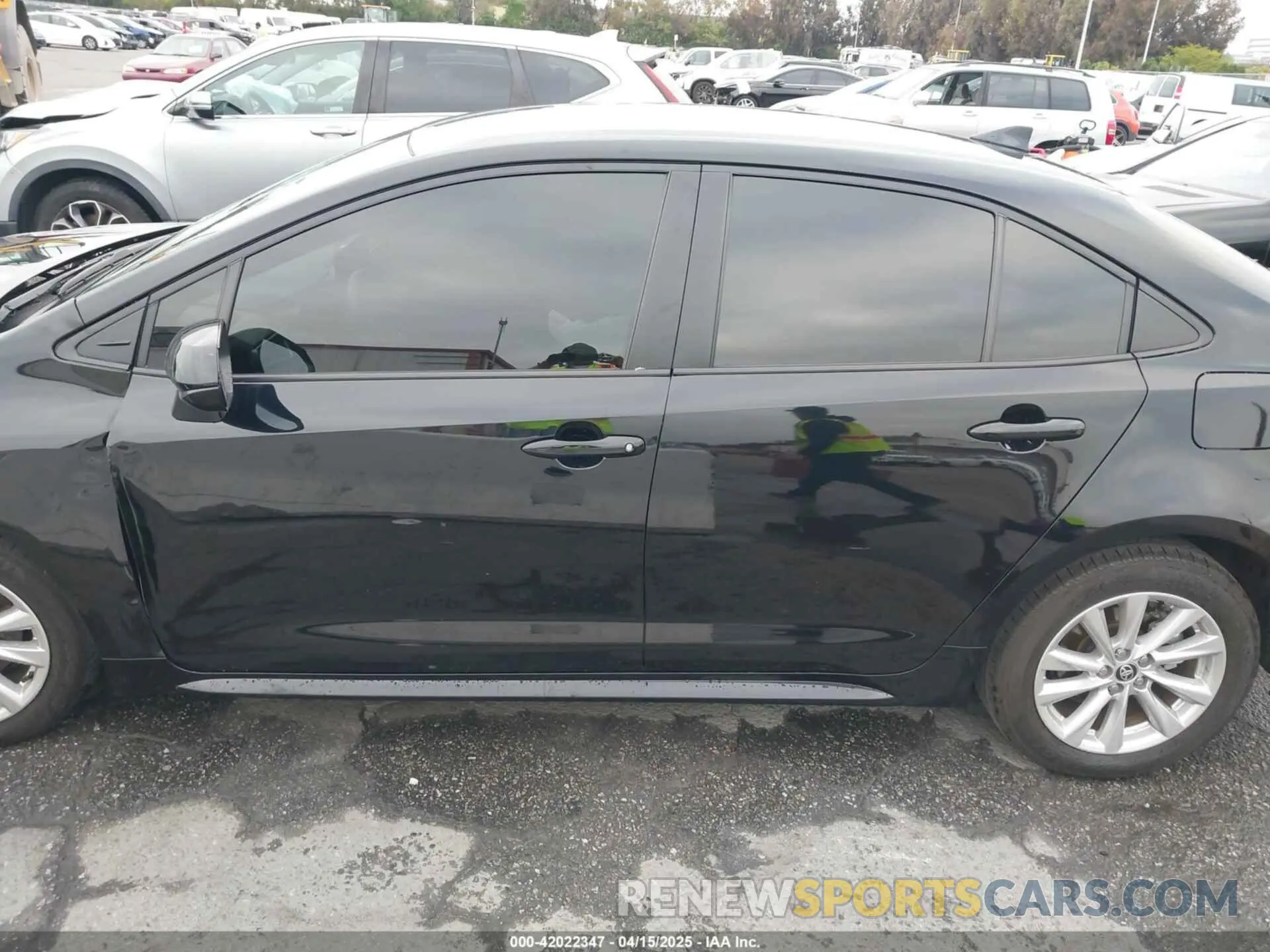 14 Фотография поврежденного автомобиля JTDBCMFE3R3052423 TOYOTA COROLLA 2024
