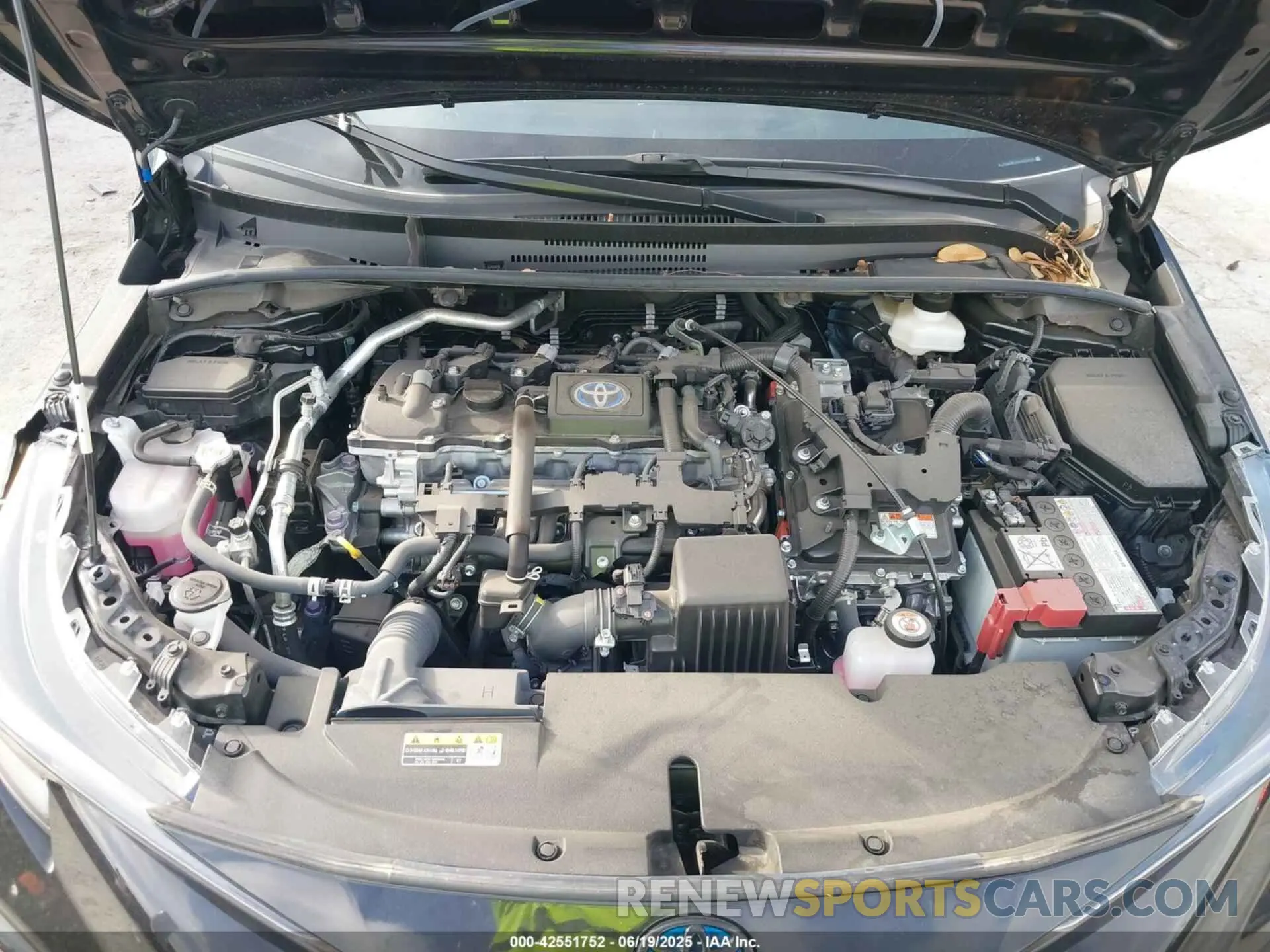 10 Фотография поврежденного автомобиля JTDBCMFE5R3032898 TOYOTA COROLLA 2024