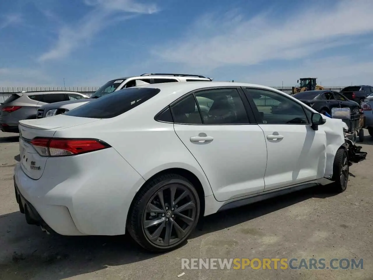 3 Фотография поврежденного автомобиля JTDBCMFE5R3047384 TOYOTA COROLLA 2024
