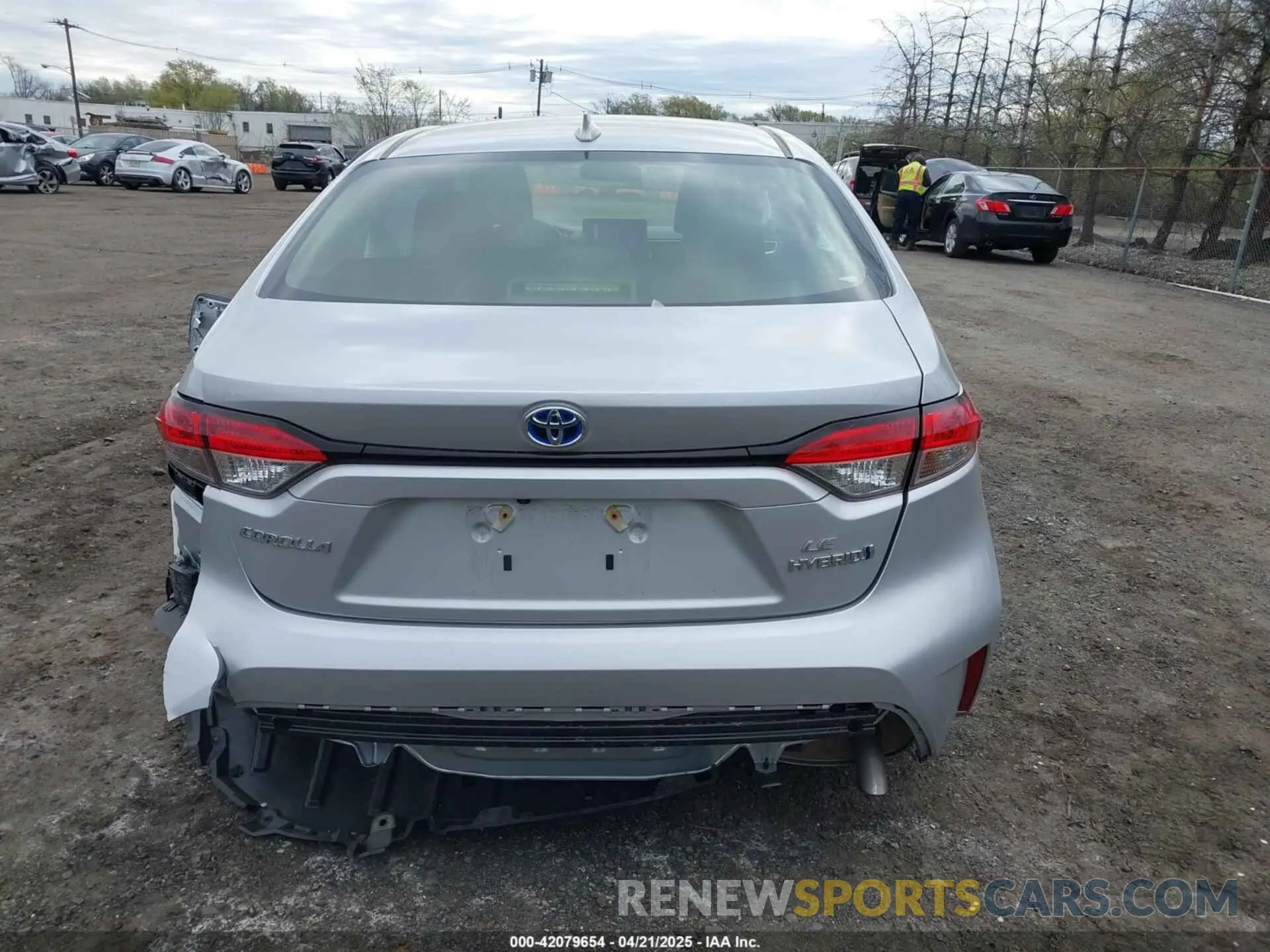 16 Photograph of a damaged car JTDBCMFE5R3065352 TOYOTA COROLLA 2024
