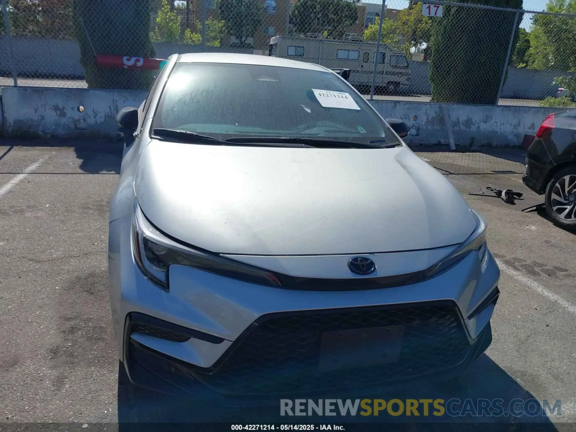 11 Фотография поврежденного автомобиля JTDBCMFE6R3065022 TOYOTA COROLLA 2024