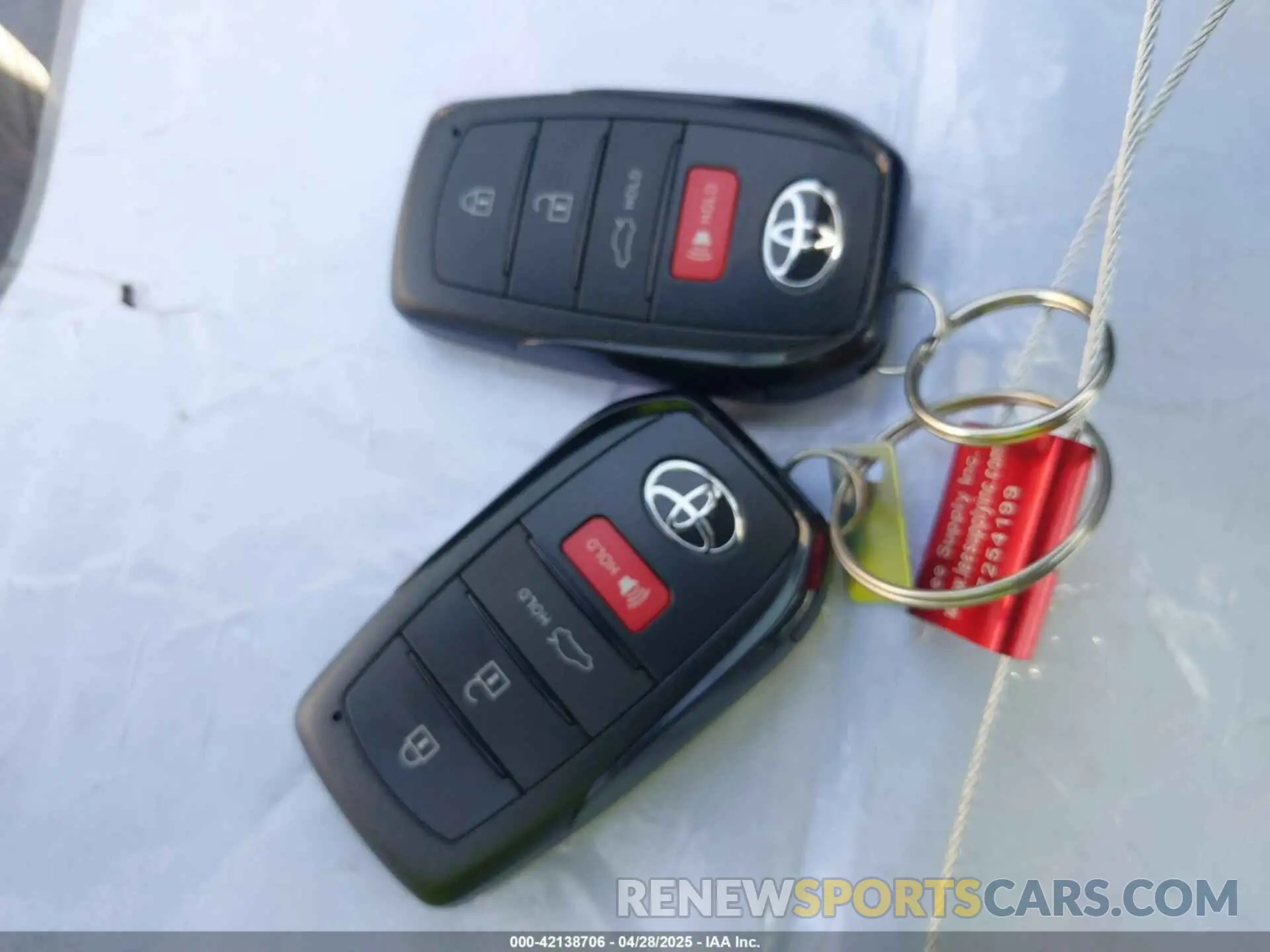 11 Фотография поврежденного автомобиля JTDBCMFE8R3067869 TOYOTA COROLLA 2024