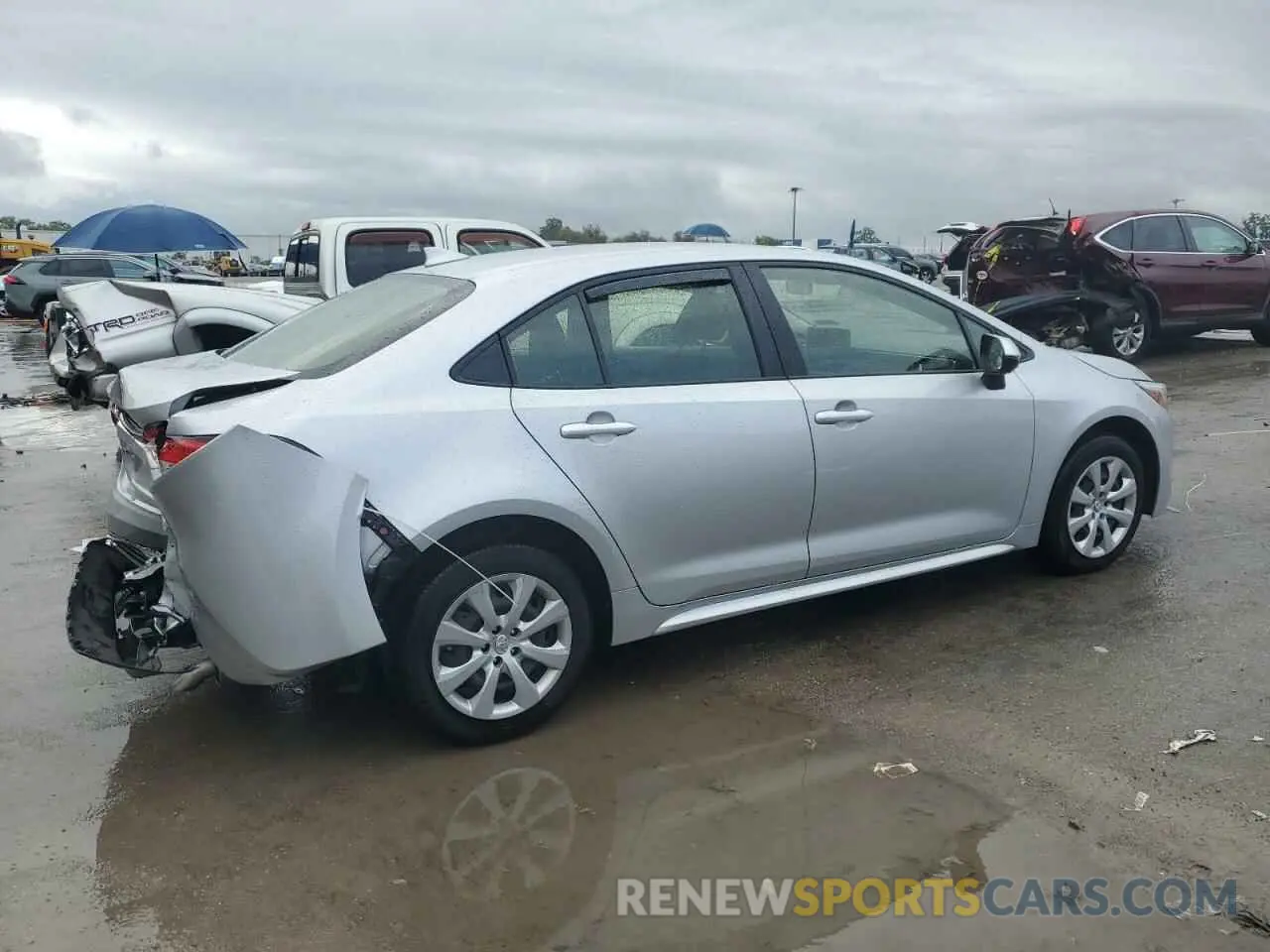 3 Photograph of a damaged car JTDBCMFE8RJ022555 TOYOTA COROLLA 2024