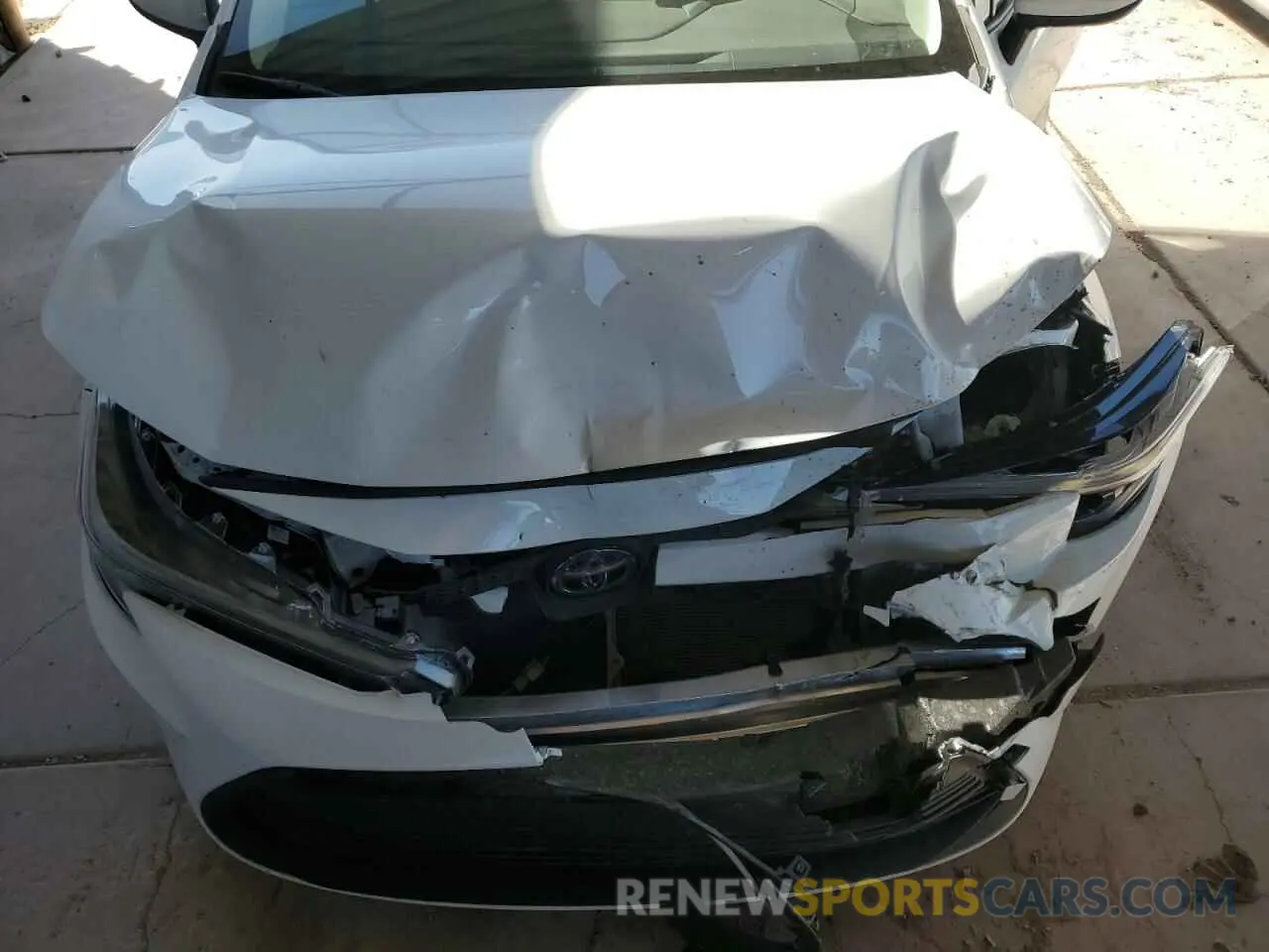 11 Photograph of a damaged car JTDBCMFE8RJ031191 TOYOTA COROLLA 2024