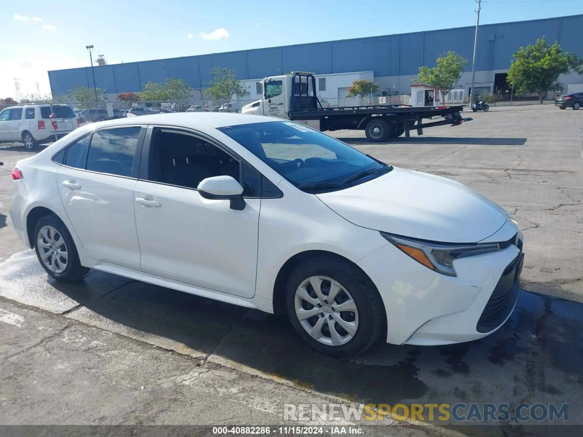1 Photograph of a damaged car JTDBCMFE8RJ031238 TOYOTA COROLLA 2024