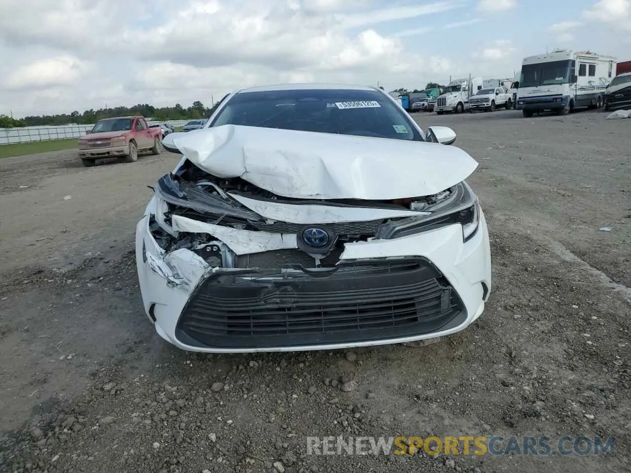 5 Photograph of a damaged car JTDBCMFE9R3068500 TOYOTA COROLLA 2024