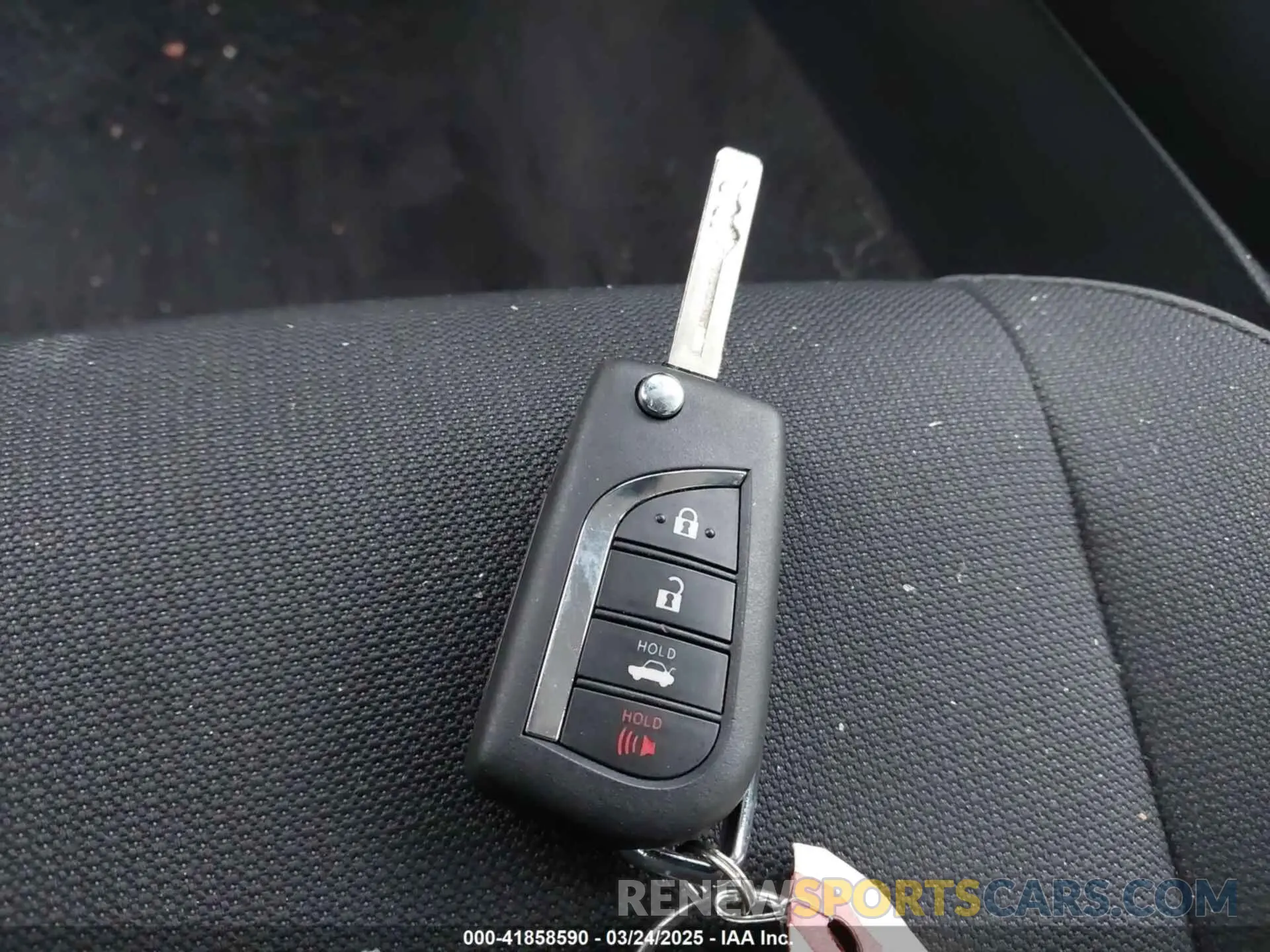 11 Фотография поврежденного автомобиля JTDBDMHE0R3016330 TOYOTA COROLLA 2024