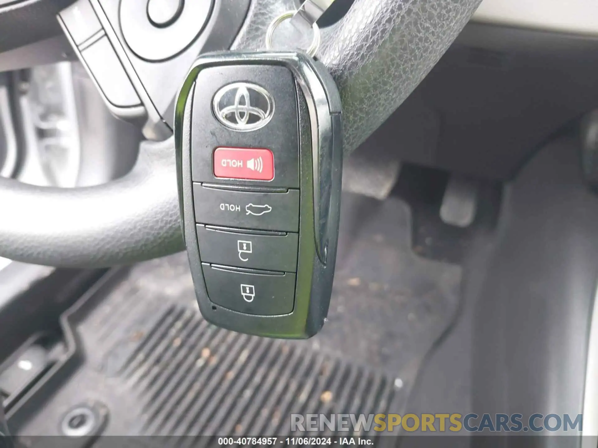 11 Фотография поврежденного автомобиля JTDBDMHE5R3011446 TOYOTA COROLLA 2024