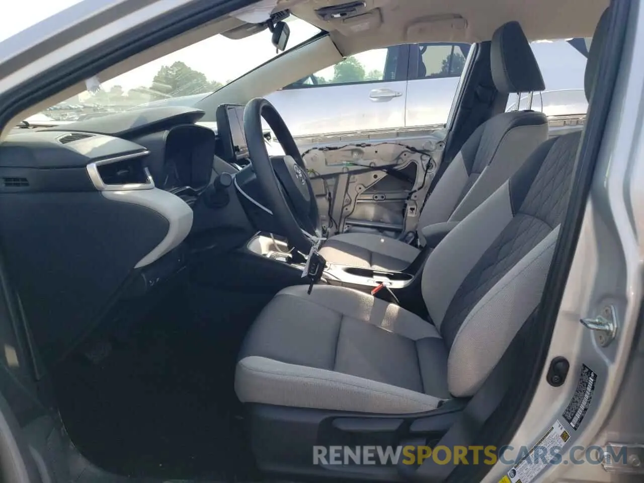 7 Photograph of a damaged car JTDBDMHE8R3013000 TOYOTA COROLLA 2024