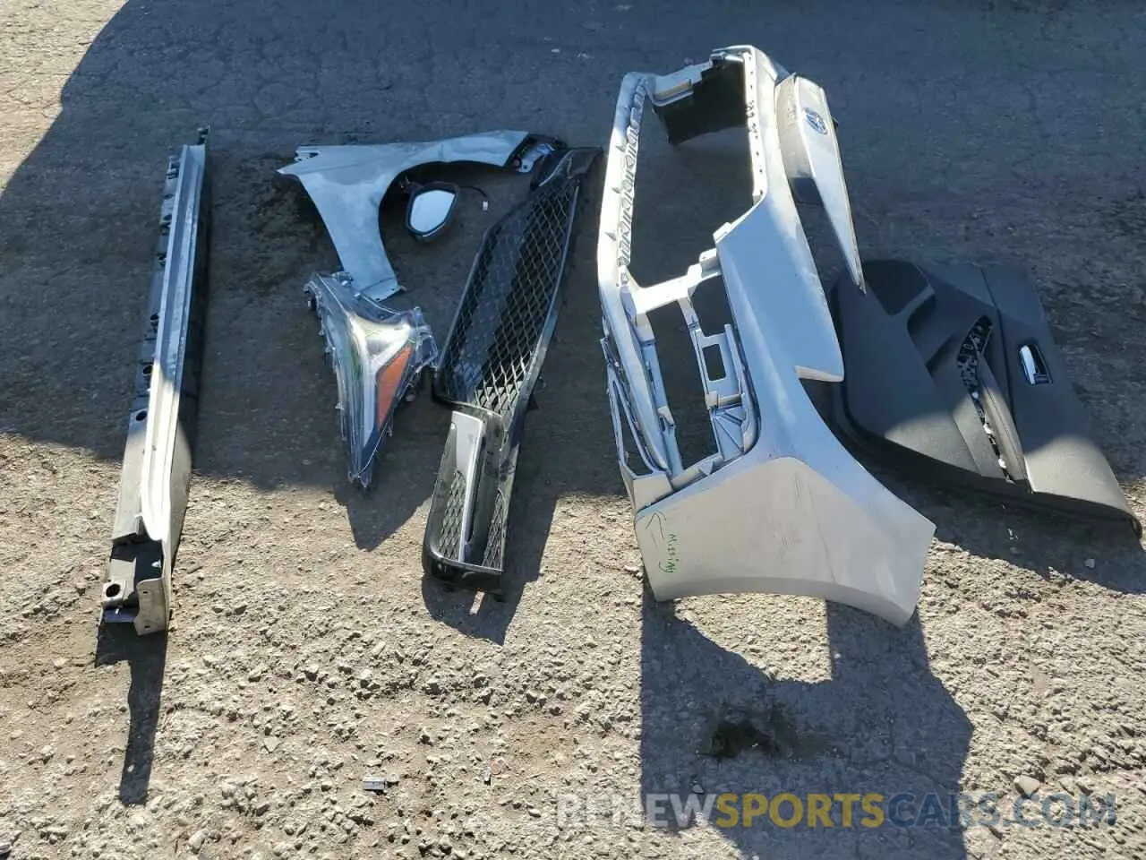 12 Фотография поврежденного автомобиля JTDT4MCE2RJ105548 TOYOTA COROLLA 2024