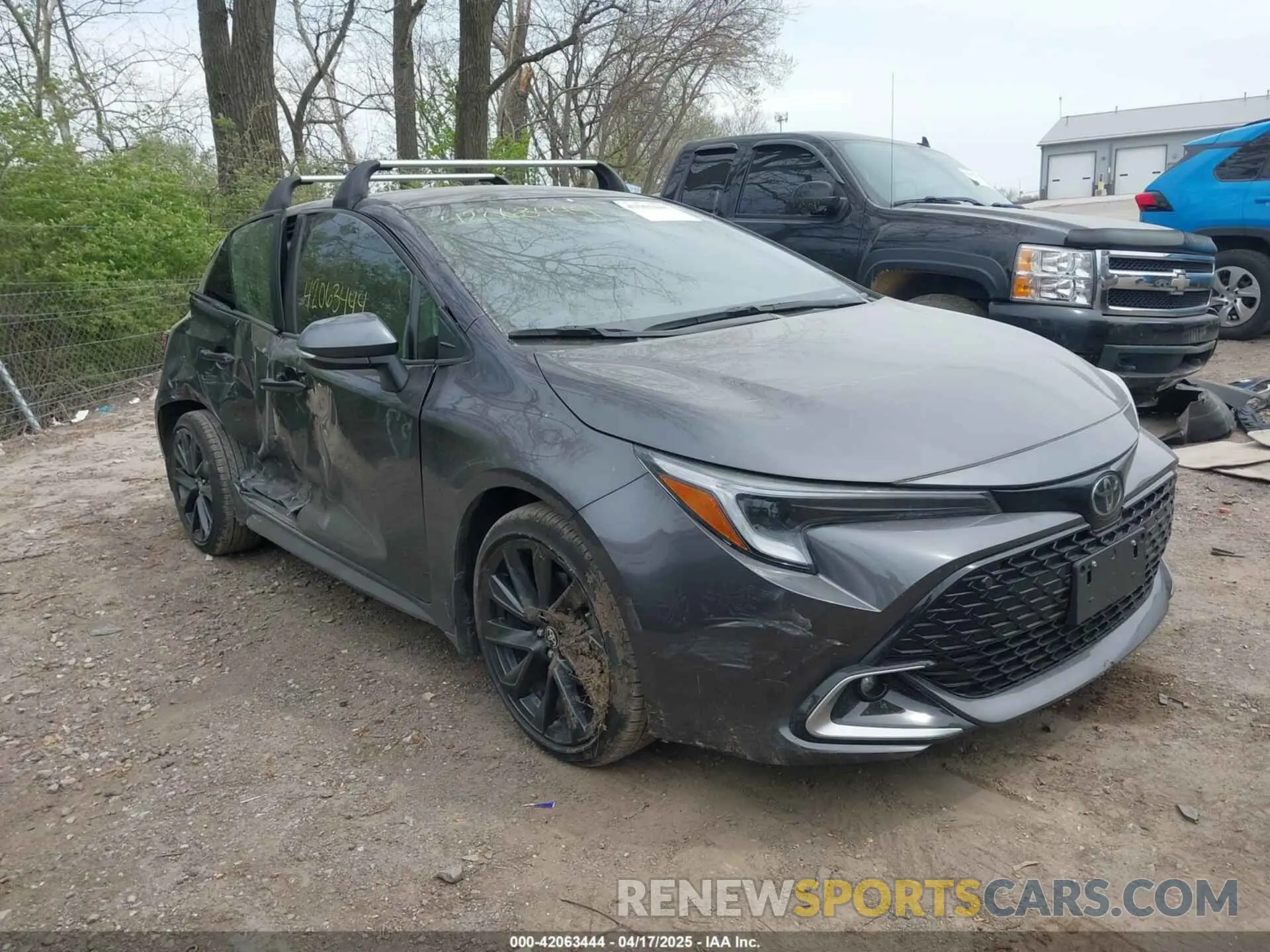 1 Фотография поврежденного автомобиля JTNC4MBE0R3232297 TOYOTA COROLLA 2024