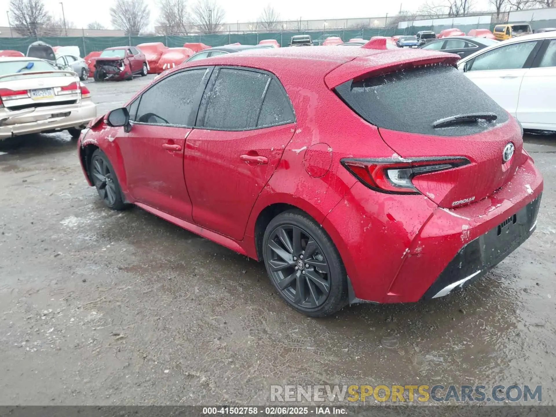 3 Фотография поврежденного автомобиля JTNC4MBE4R3225806 TOYOTA COROLLA 2024