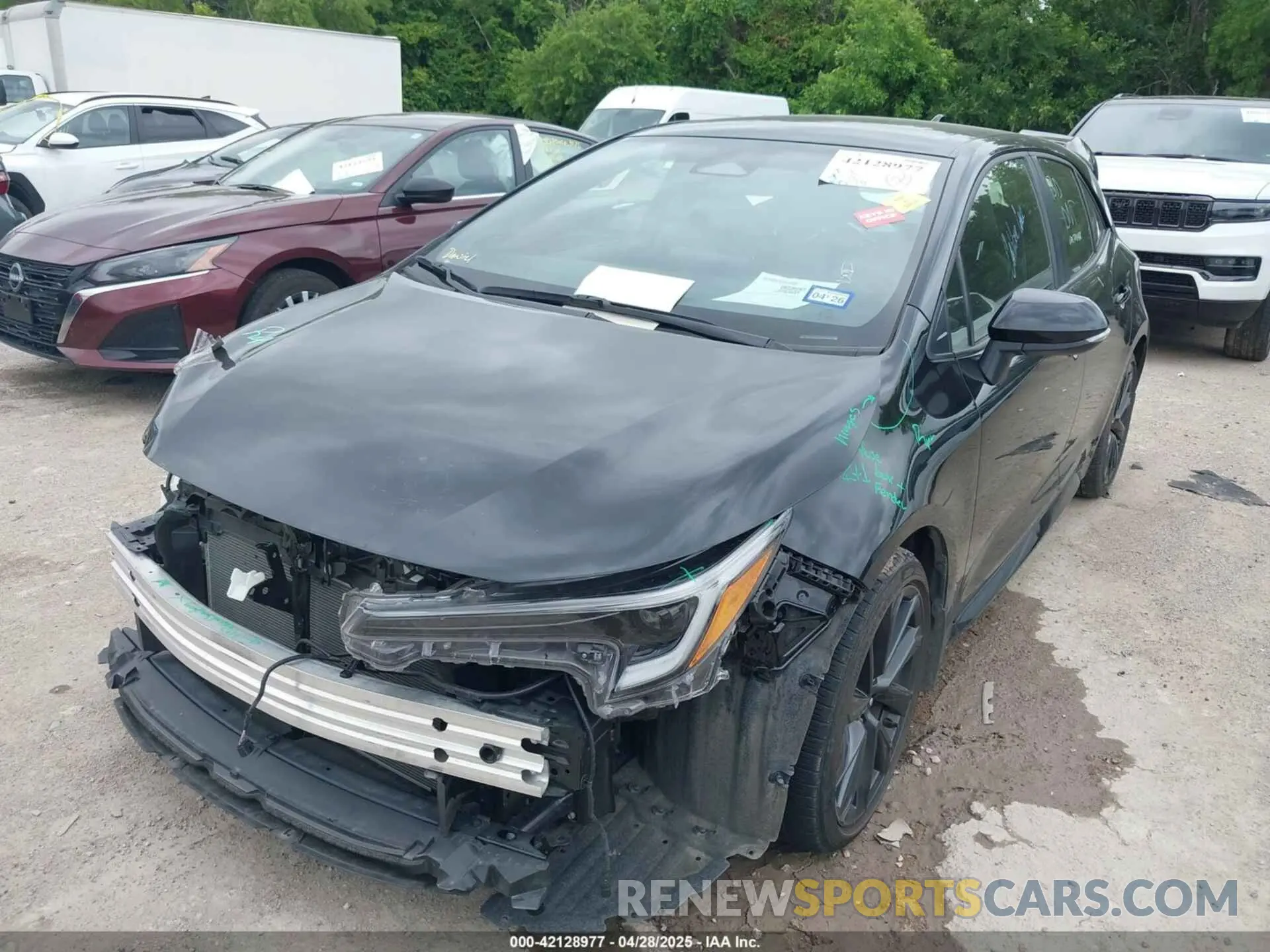 2 Фотография поврежденного автомобиля JTNC4MBE4R3229869 TOYOTA COROLLA 2024