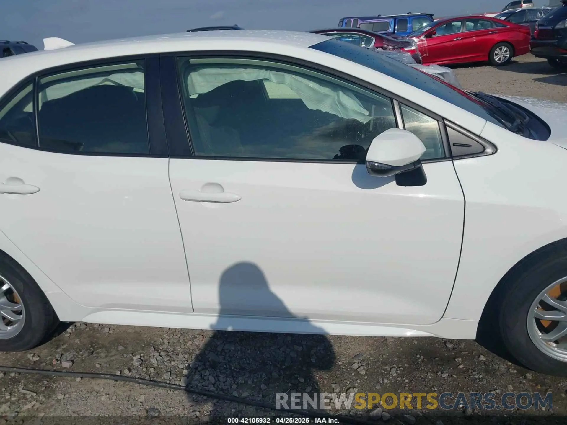 14 Photograph of a damaged car JTND4MBEXR3218573 TOYOTA COROLLA 2024