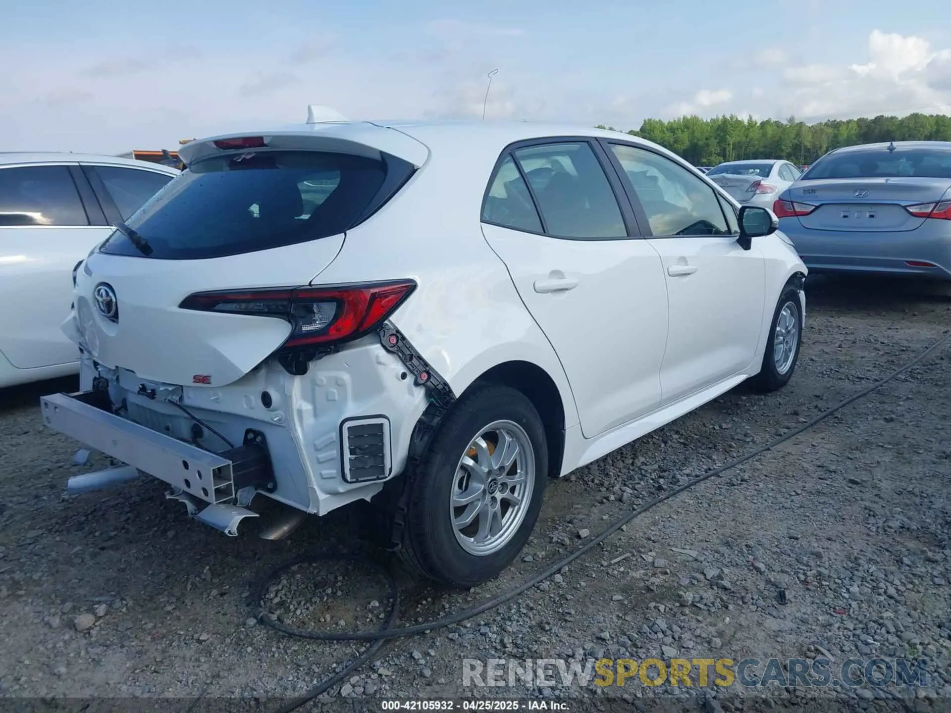 4 Photograph of a damaged car JTND4MBEXR3218573 TOYOTA COROLLA 2024