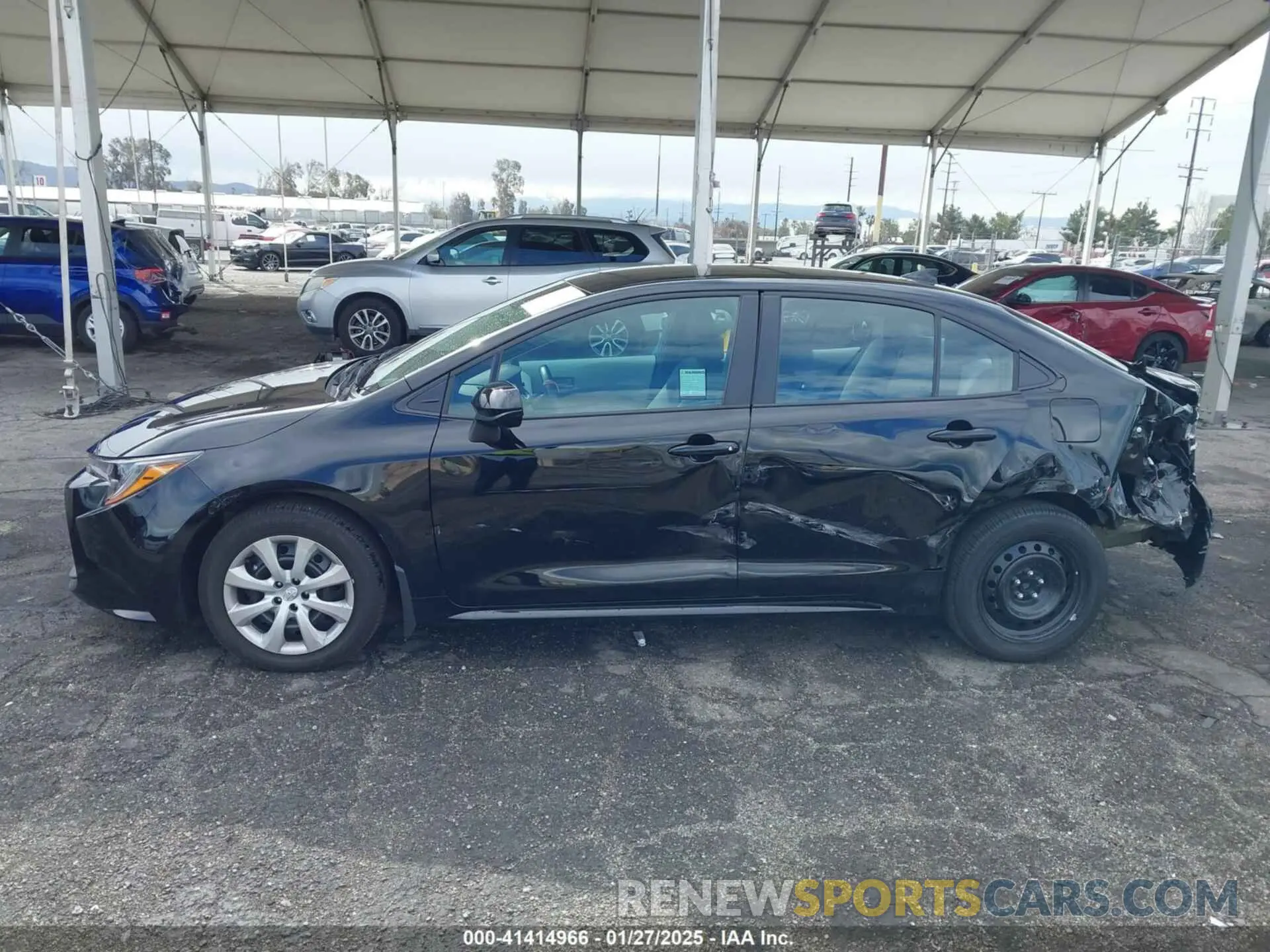 14 Photograph of a damaged car 5YFB4MDE0SP238174 TOYOTA COROLLA 2025