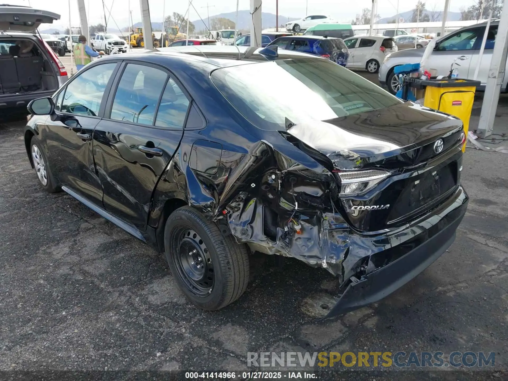 6 Photograph of a damaged car 5YFB4MDE0SP238174 TOYOTA COROLLA 2025