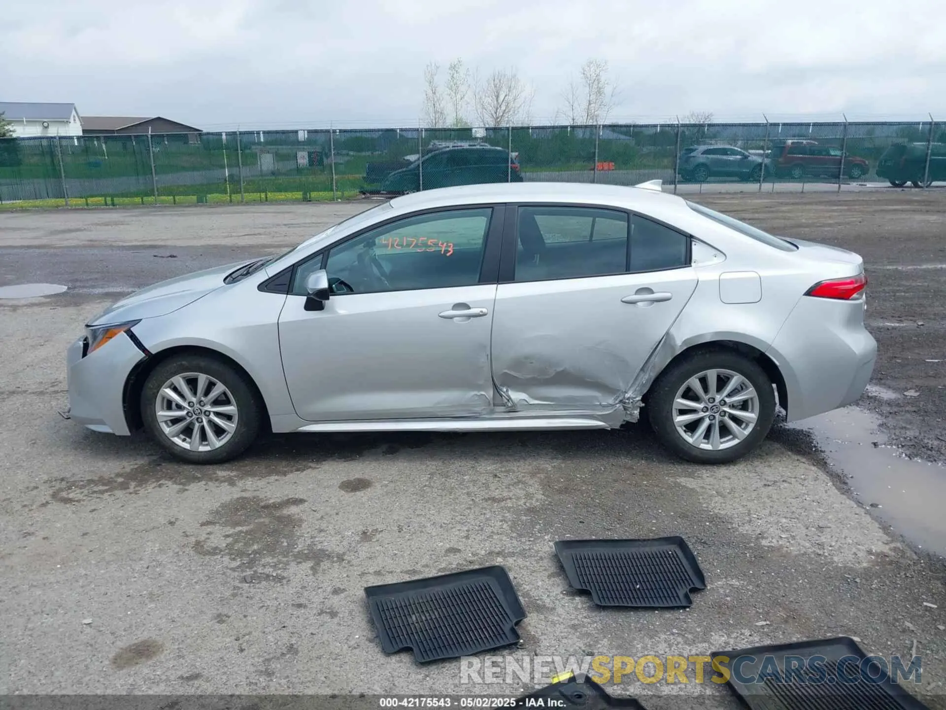 14 Photograph of a damaged car 5YFB4MDE0SP241530 TOYOTA COROLLA 2025